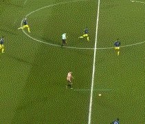 南宫体育-【英超】C罗中楣B费2助 进攻线齐开花 曼联3比1客胜